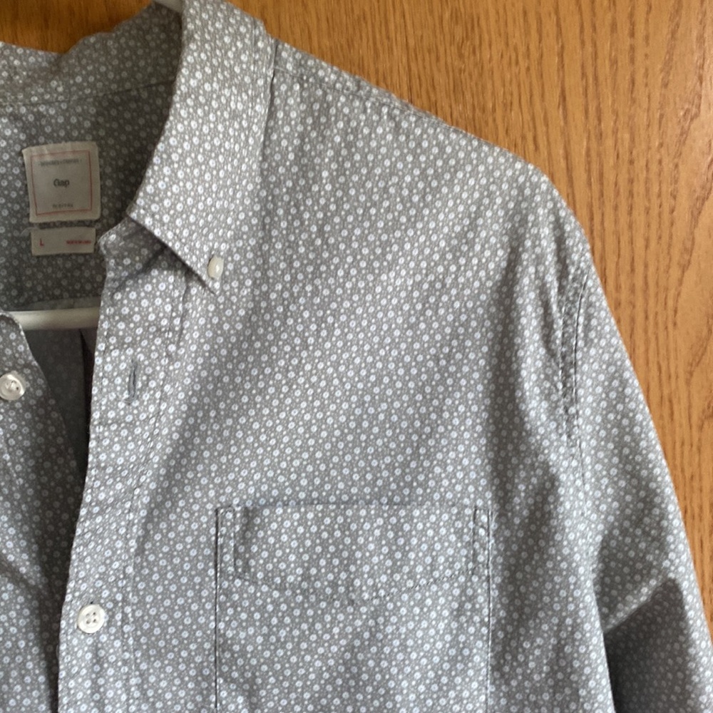 GAP button down shirt